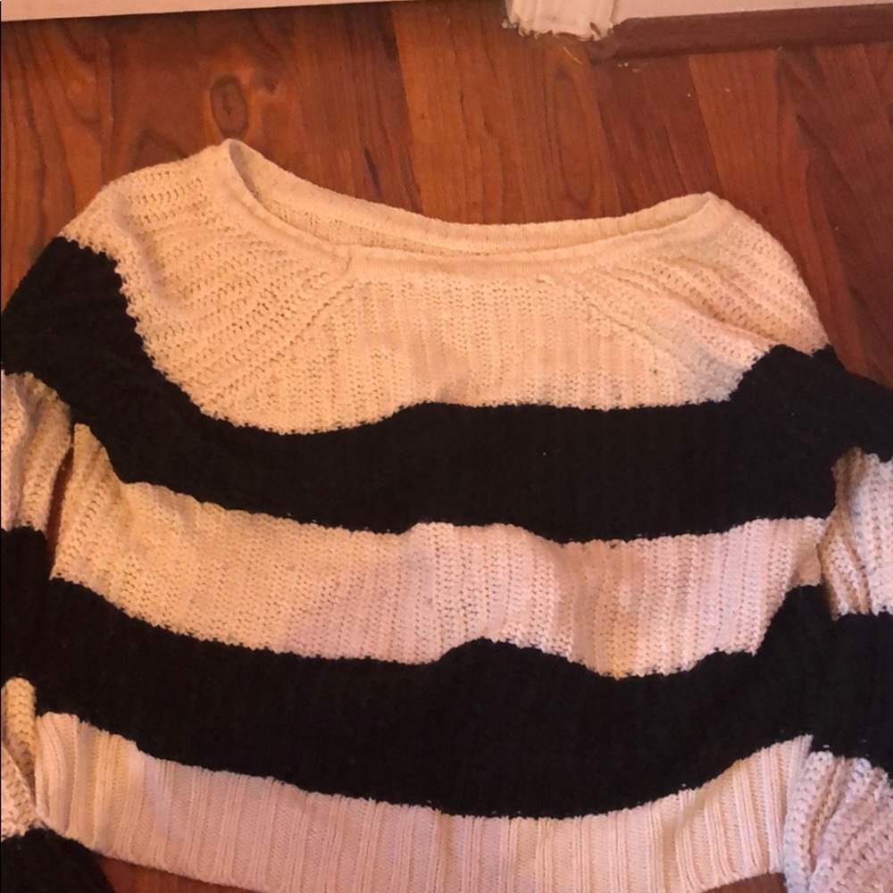 Sweater - Picture 2 of 2